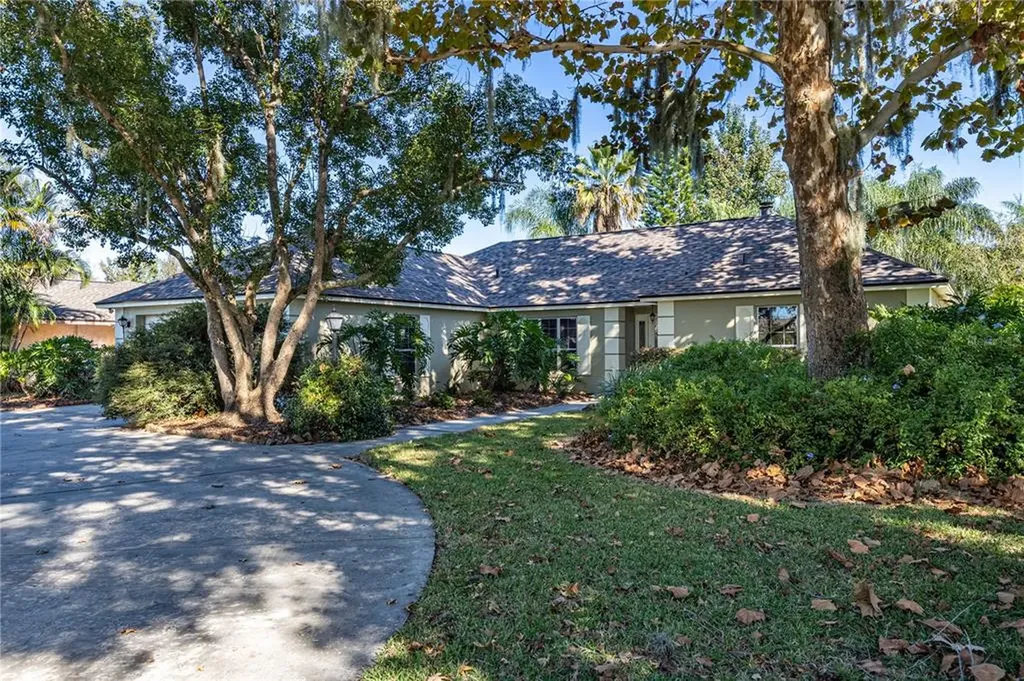 1616 N New Hampshire Avenue Tavares FL 32778