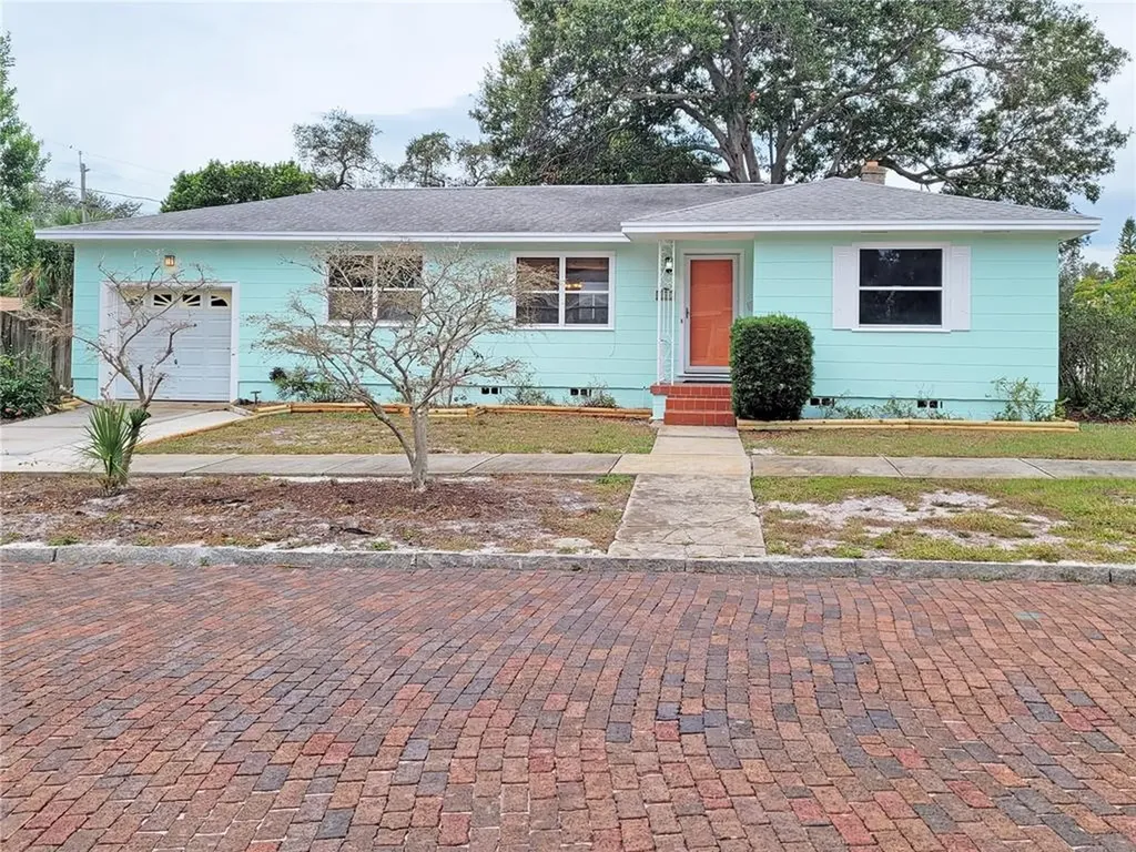 230 48th Street N St Petersburg FL 33713