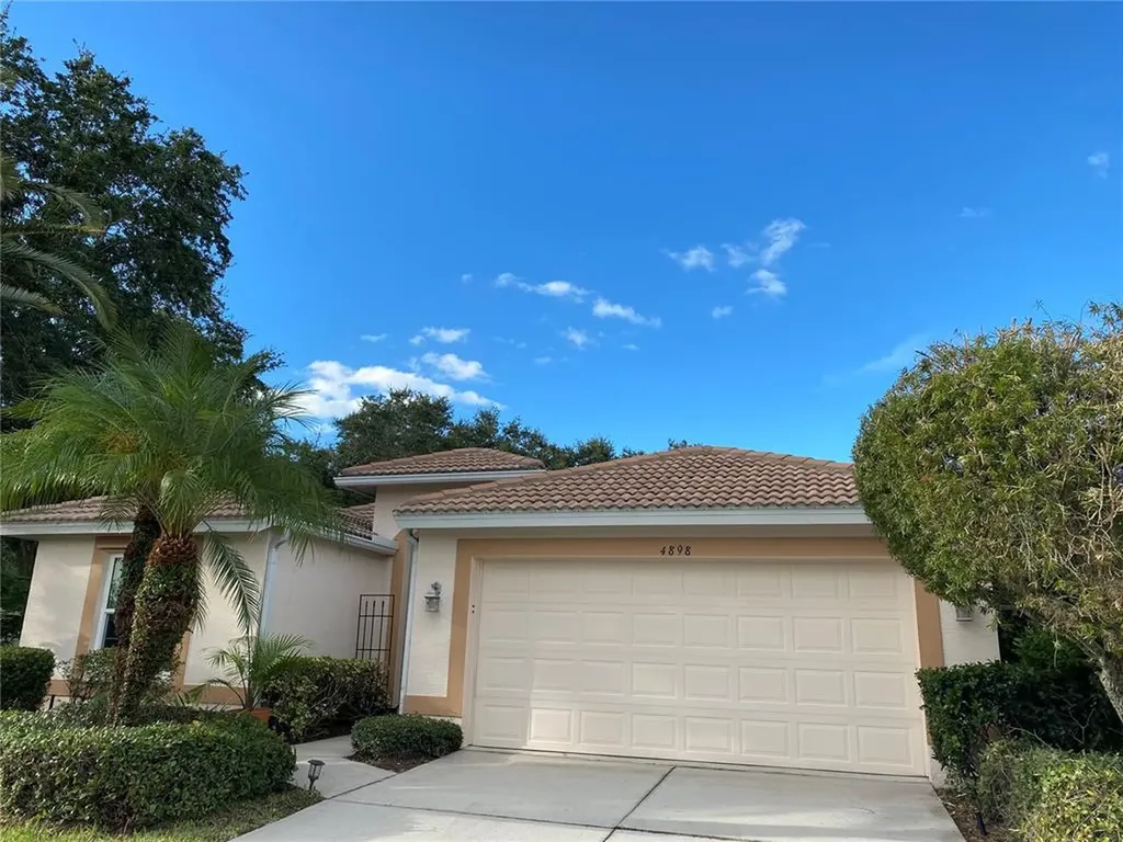 4898 Sabal Lake Circle Sarasota FL 34238