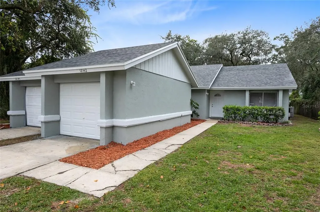 12142 Walden Woods Drive Orlando FL 32826