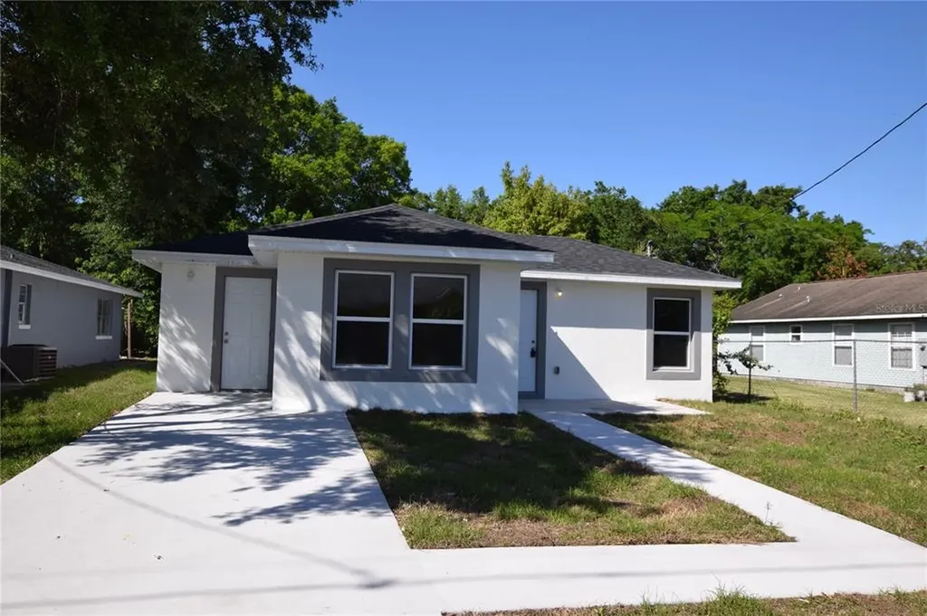 4913 W South Street Orlando FL 32811