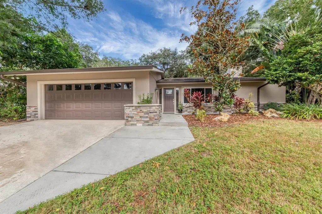 5147 Cedar Hammock Drive Sarasota FL 34232