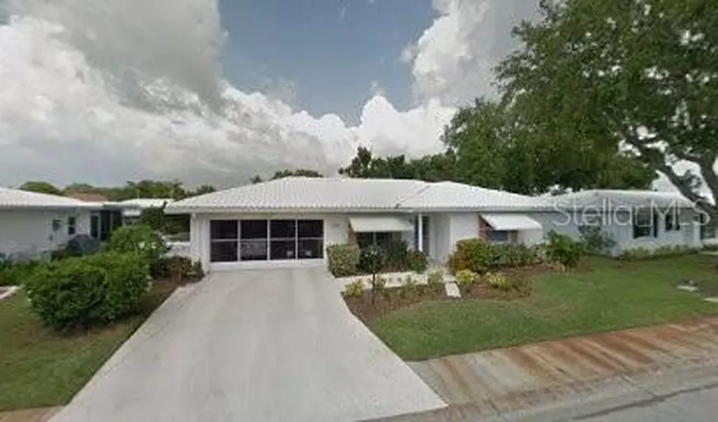 1207 Oakleaf Boulevard Bradenton FL 34208