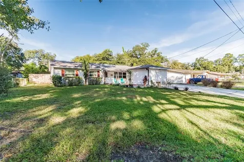 911 N Crystal Terrace Plant City FL 33563