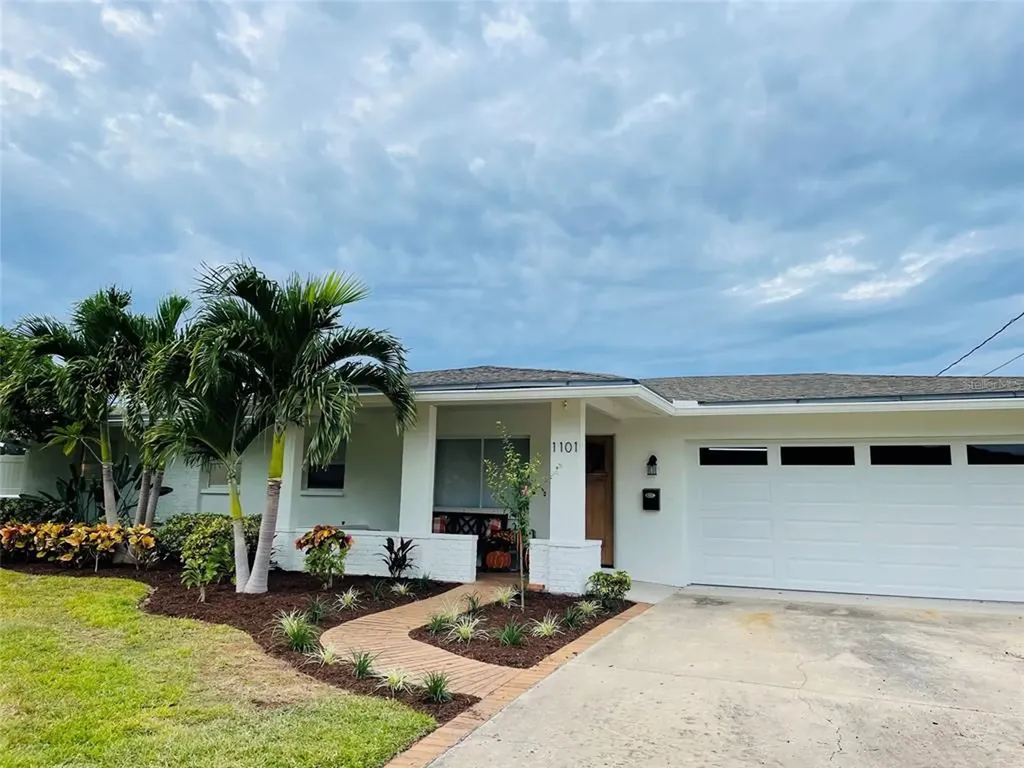 1101 37th Avenue NE St Petersburg FL 33704