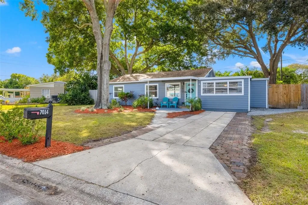 7014 Orpine Drive N St Petersburg FL 33702