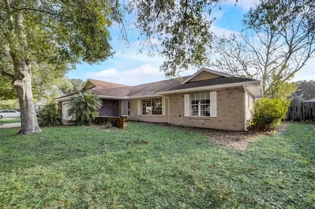 33824 Tara Wood Drive Leesburg FL 34788