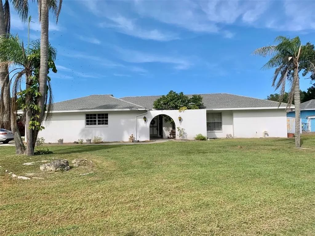 5207 Malaga Avenue Sarasota FL 34235
