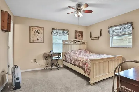 17205 Lakeview Court Umatilla FL 32784