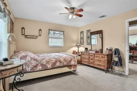 17205 Lakeview Court Umatilla FL 32784