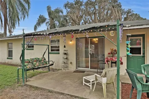 17205 Lakeview Court Umatilla FL 32784