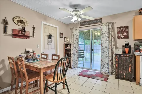 17205 Lakeview Court Umatilla FL 32784