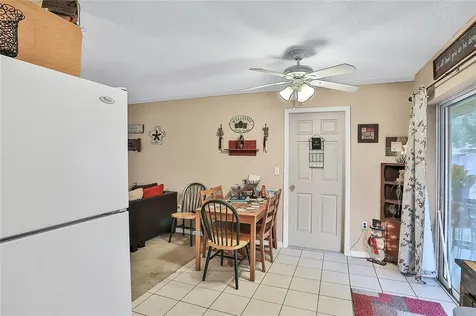 17205 Lakeview Court Umatilla FL 32784