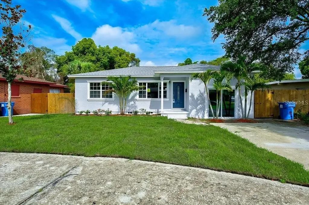 963 Alcazar Way S St Petersburg FL 33705