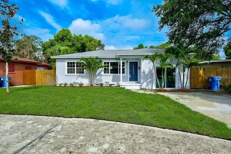 963 Alcazar Way S St Petersburg FL 33705