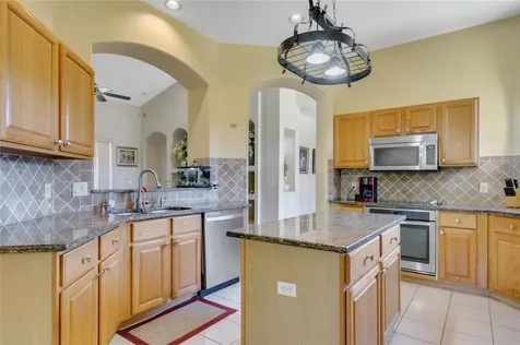 231 Lake Doyle Drive Deltona FL 32738