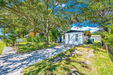 3703 W Leila Avenue Tampa FL 33611