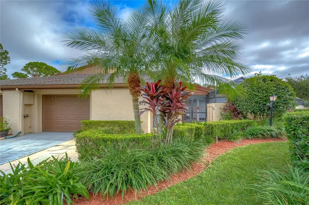 4917 Umber Way N Tampa FL 33624