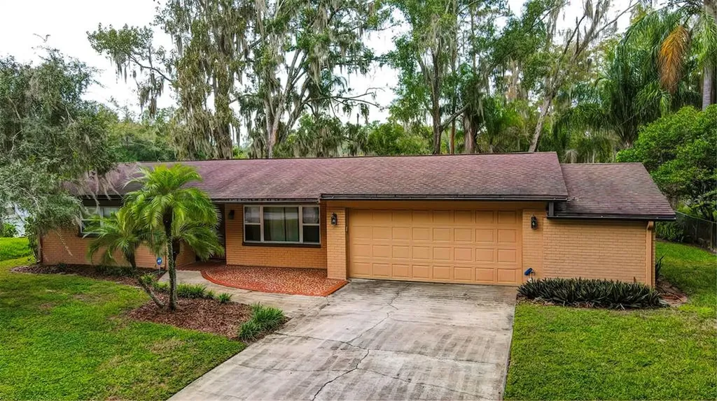 18822 Tracer Drive Lutz FL 33549
