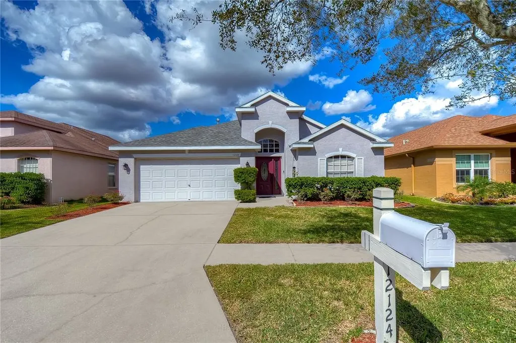 12124 Bishopsford Drive Tampa FL 33626