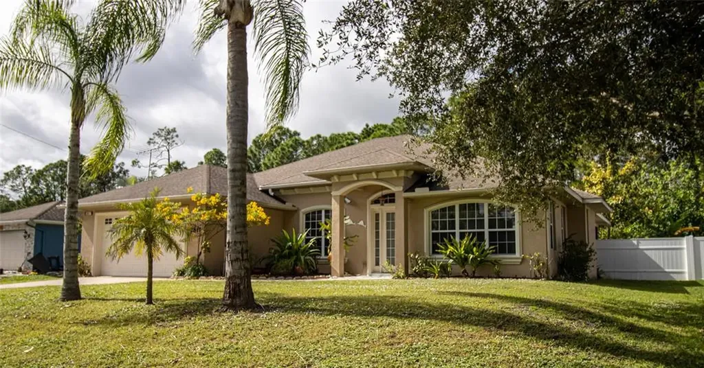 2817 Parrot Street North Port FL 34286