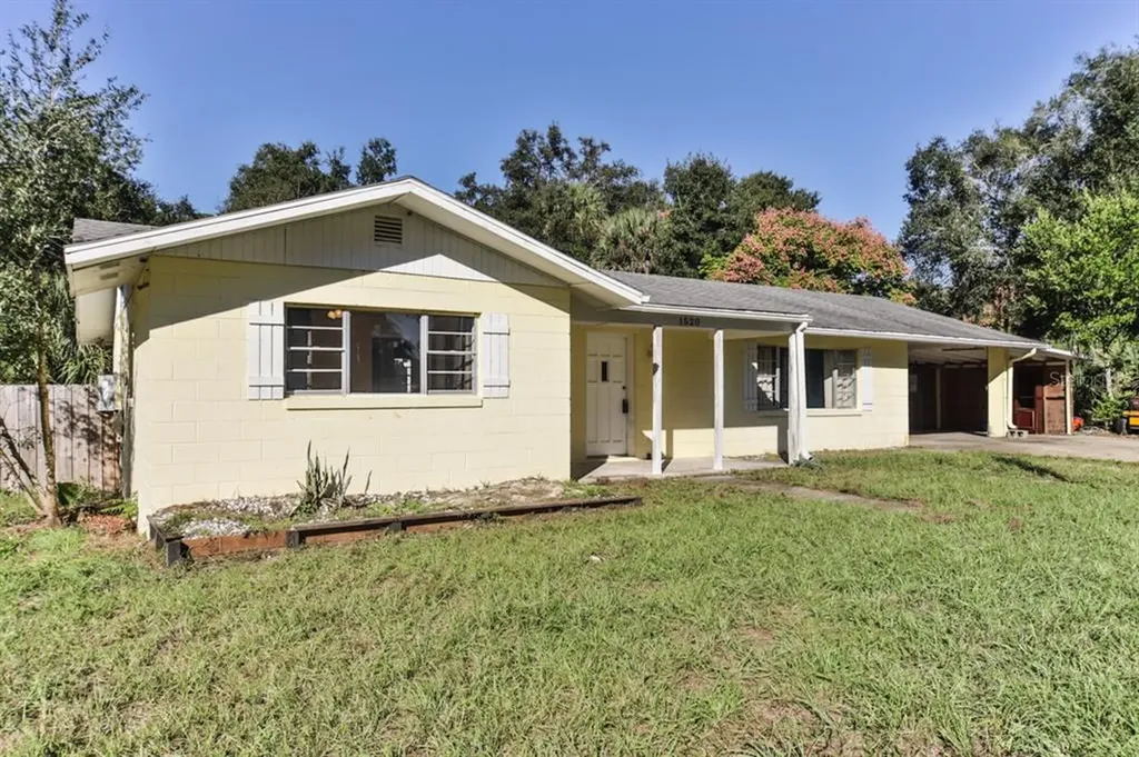 1520 S Orange Avenue Deland FL 32720
