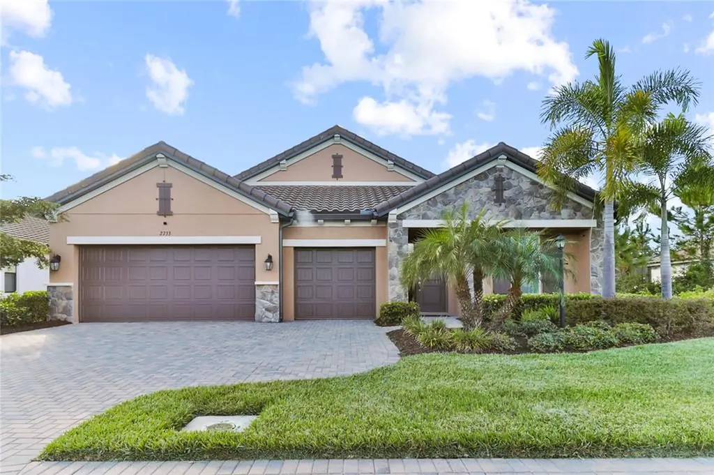 2733 62nd Avenue E Ellenton FL 34222