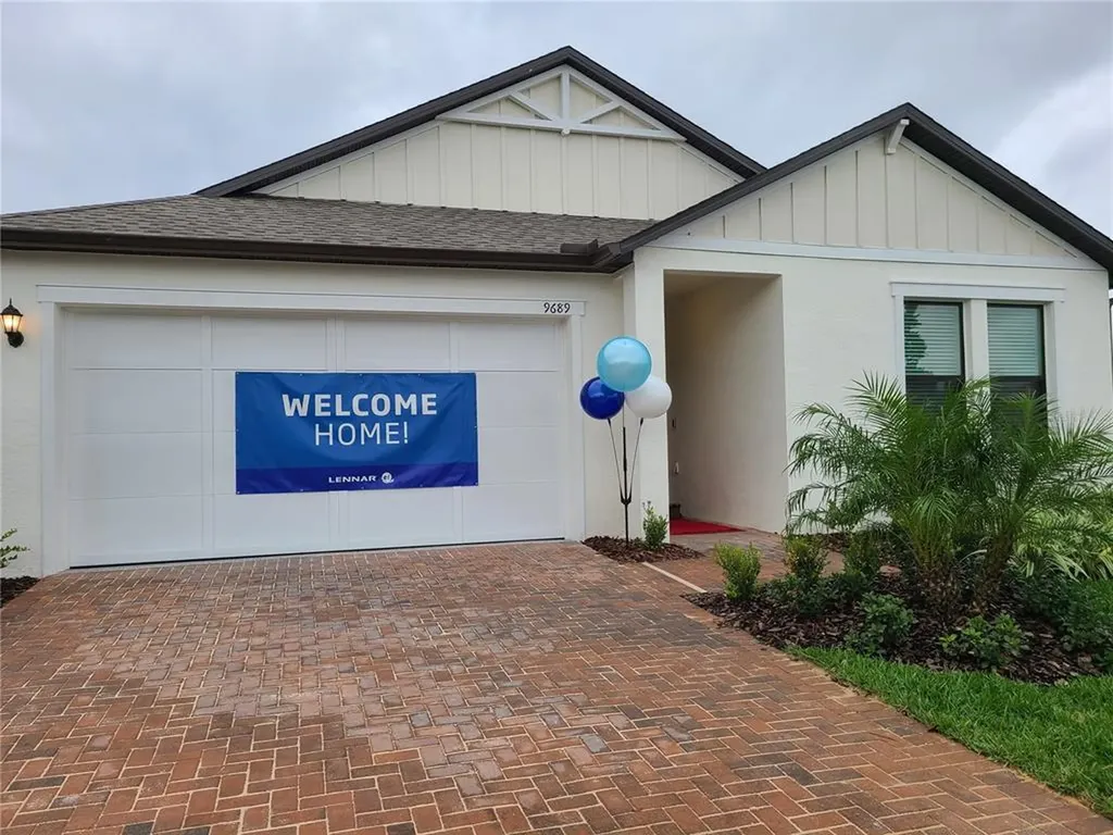9689 Little Bluestem Drive Land O Lakes FL 34637