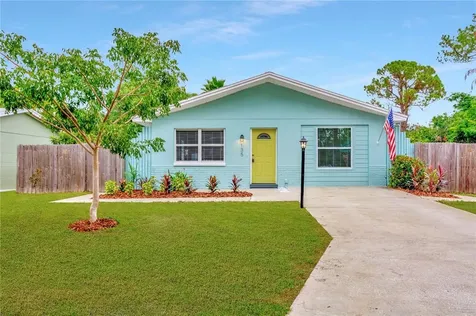 135 SW Monroe Circle N St Petersburg FL 33703