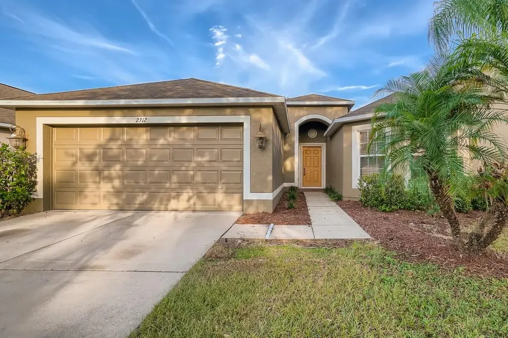 2312 Lawrence Hall Street Ruskin FL 33570