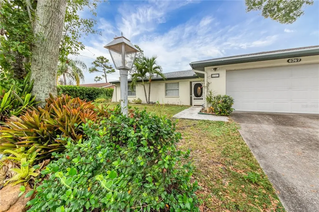 6767 Mauna Loa Boulevard Sarasota FL 34241