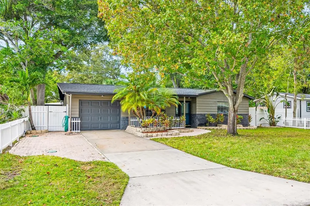 1742 Cardinal Drive Clearwater FL 33759