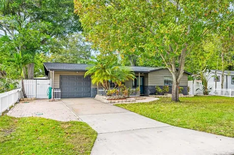 1742 Cardinal Drive Clearwater FL 33759