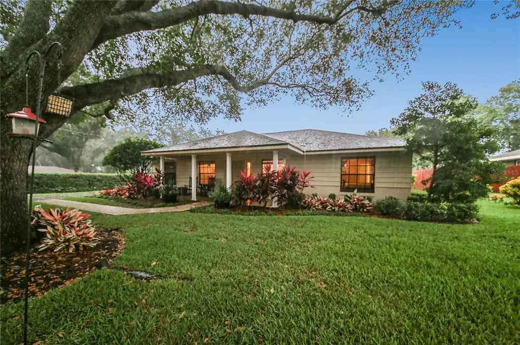 1301 Ariana Woods Circle Auburndale FL 33823