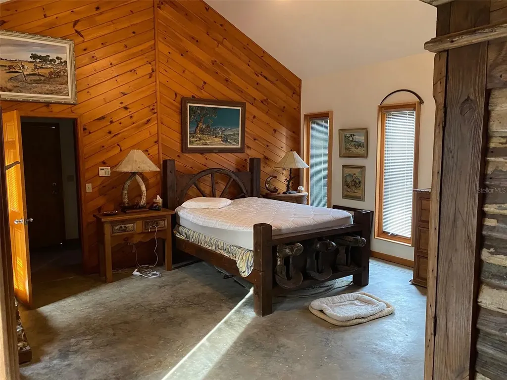 19350 NW 123rd Court Micanopy FL 32667