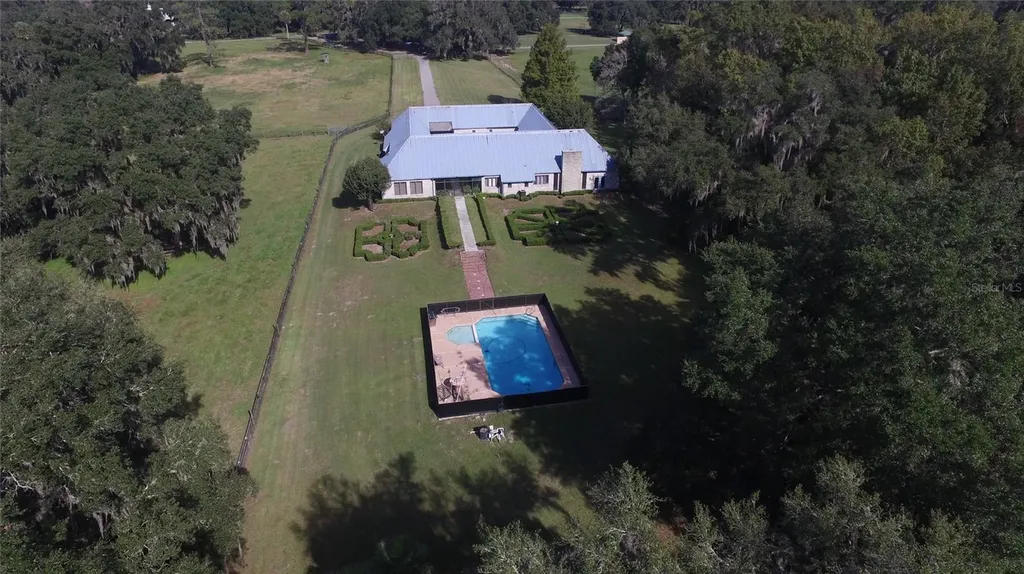 19350 NW 123rd Court Micanopy FL 32667
