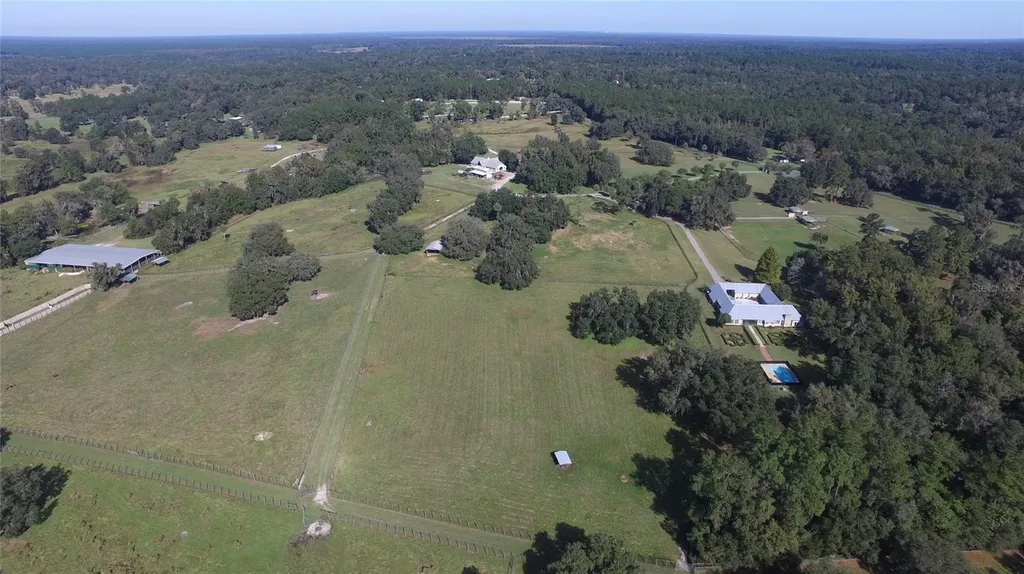 19350 NW 123rd Court Micanopy FL 32667