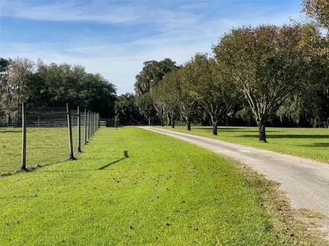 19350 NW 123rd Court Micanopy FL 32667