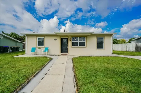 4733 Grobe Street North Port FL 34287