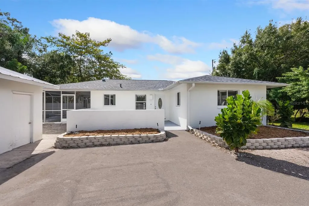 201 Honore Avenue Sarasota FL 34232