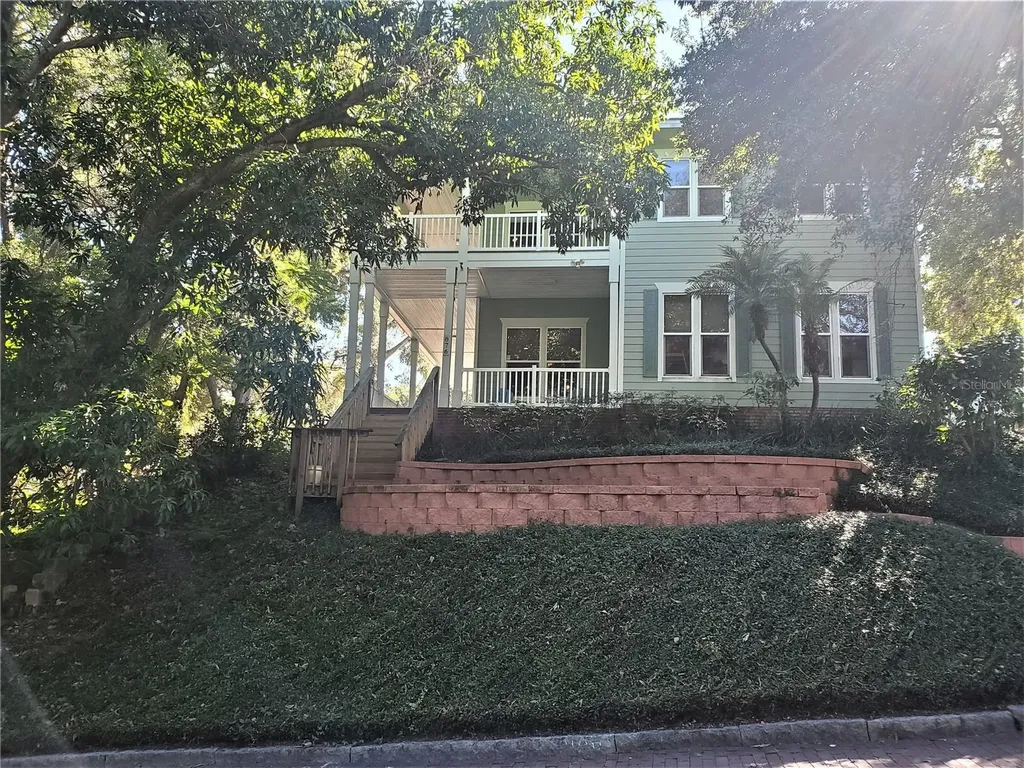 876 Roser Park Drive S St Petersburg FL 33701