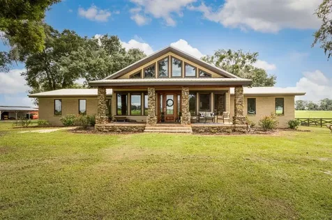 8740 SE 80th Avenue Newberry FL 32669