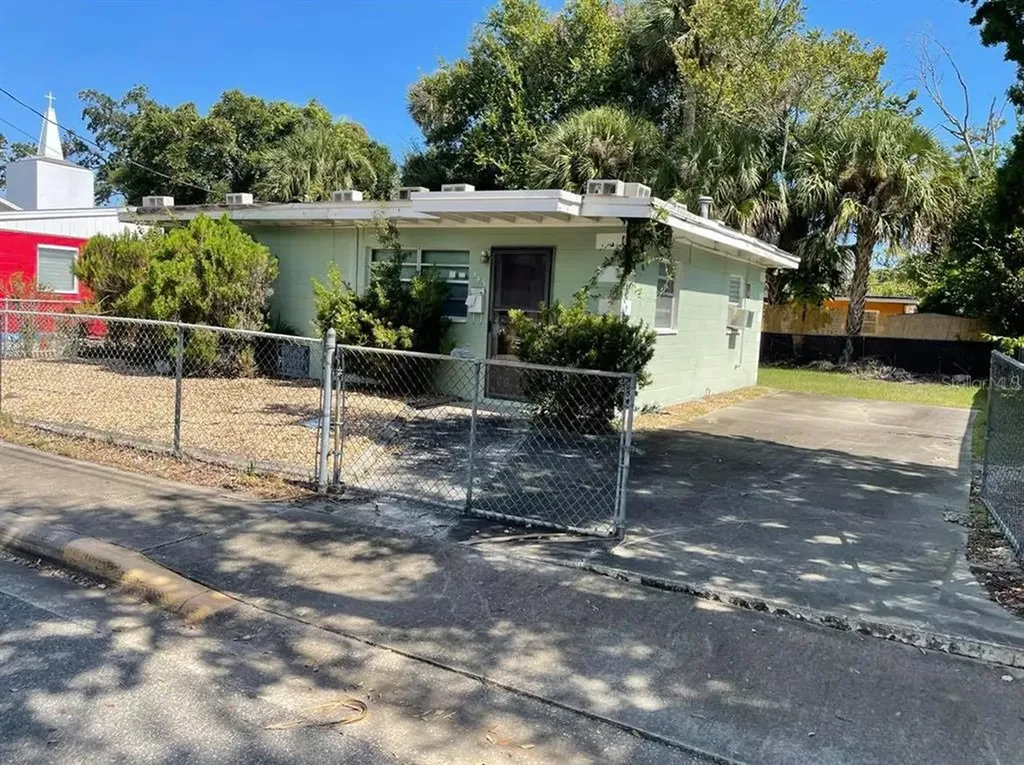 343 Weaver Street Daytona Beach FL 32114