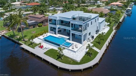 5362 Mayfair Court Cape Coral FL 33904