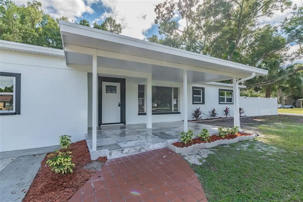 1710 W Erna Drive Tampa FL 33603
