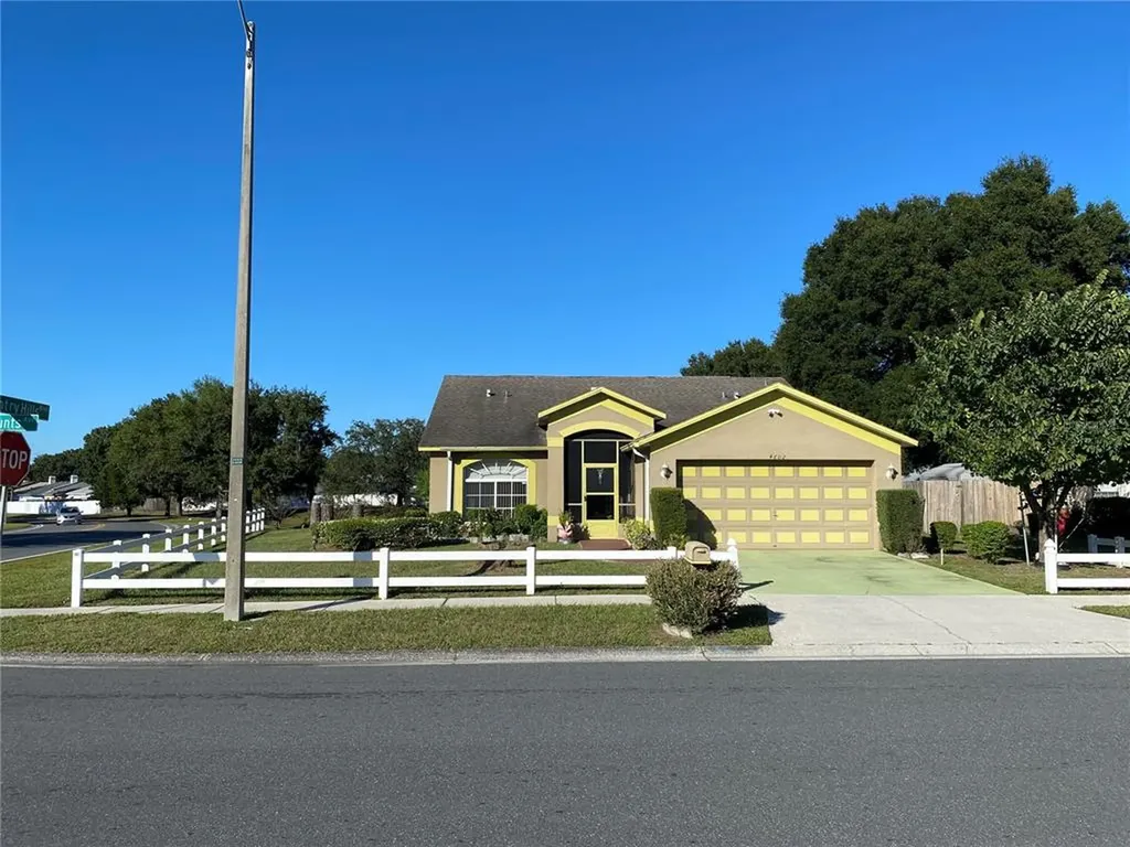 4602 Hunts Avenue Plant City FL 33566