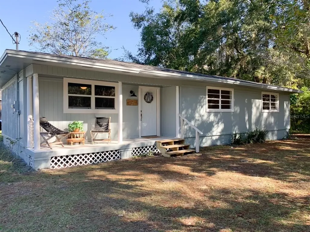 2524 NE 5th Place Gainesville FL 32641