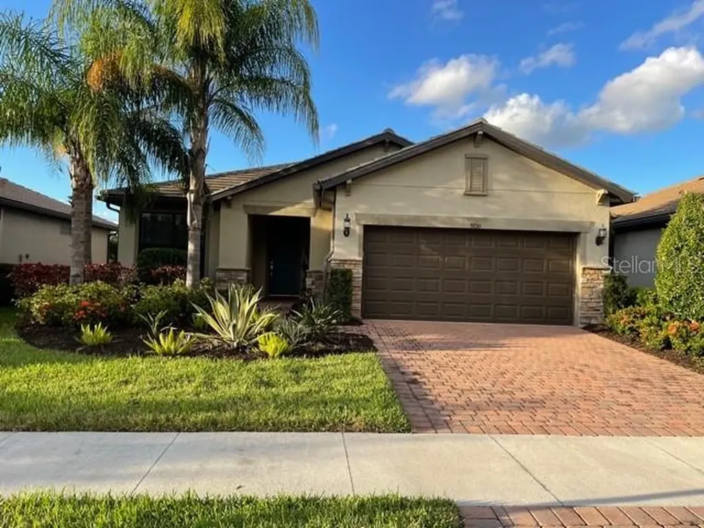 5930 Caspian Tern Drive Sarasota FL 34238
