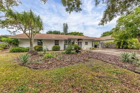 620 Riviera Street Venice FL 34285