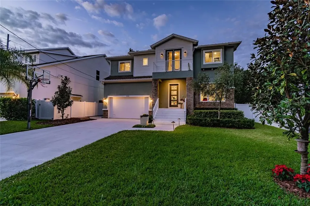 3035 W Asbury Place Tampa FL 33611